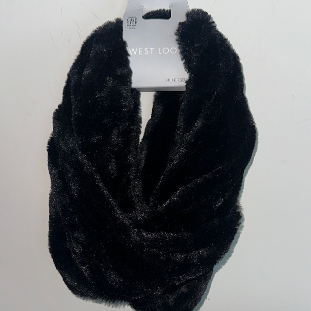 West Loop Elegant Black Faux Fur Wrap
